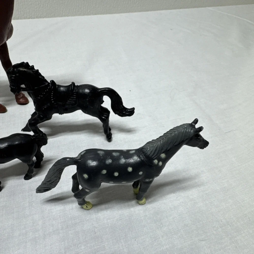 Vintage Miniature Horse Lot of 12 Toy Figures Plastic Resin Schleich Safari
